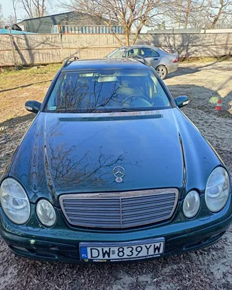 świętokrzyskie Mercedes-Benz Klasa E cena 4800 przebieg: 392000, rok produkcji 2003 z Wrocław